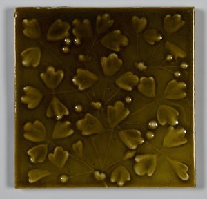 Carreau conçu et produit chez J. & J.G. Low Art Tile Works, Chelsea, Massachusetts, c.1881 - American School